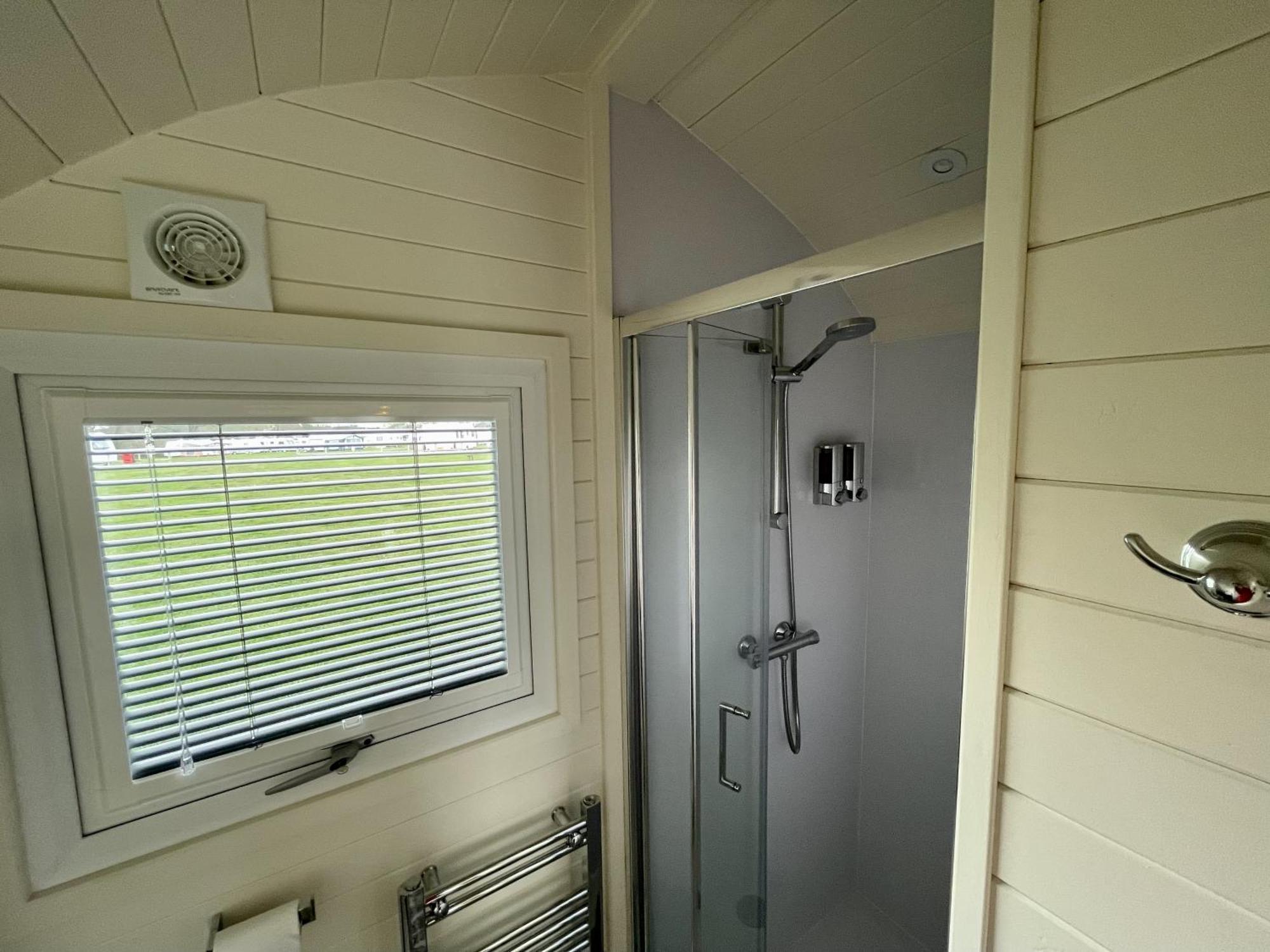 Abbey Farm Luxury Glamping Hotel Rhuddlan Exterior photo
